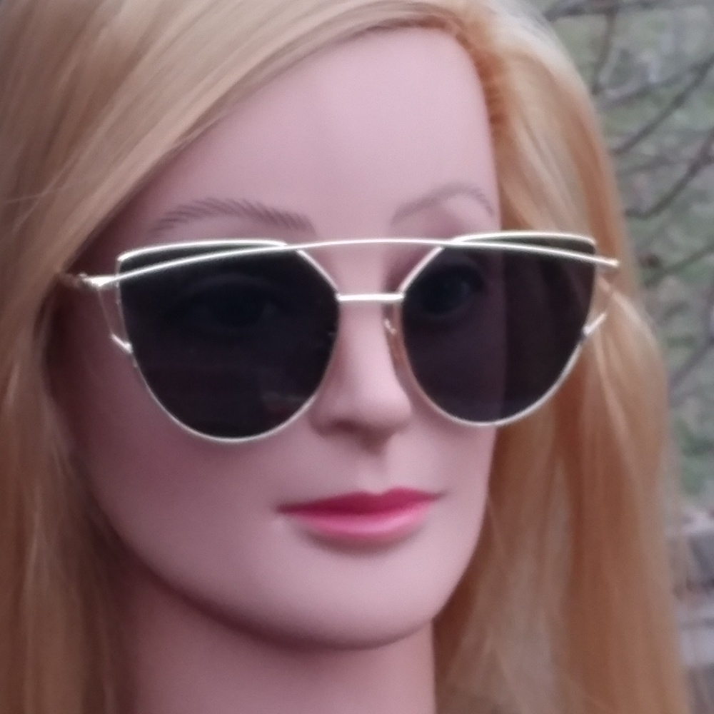 Women's sunglasses - Picture 5 of 7